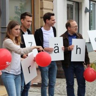 Regionaltreffen Baden-Württemberg in Karlsruhe: Aufteilung zum Gruppenfoto (Foto: ArbeiterKind.de)